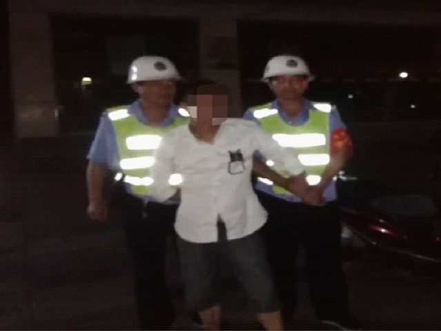 维护治安有成效 “宝庆大叔”再立功_邵阳头条网