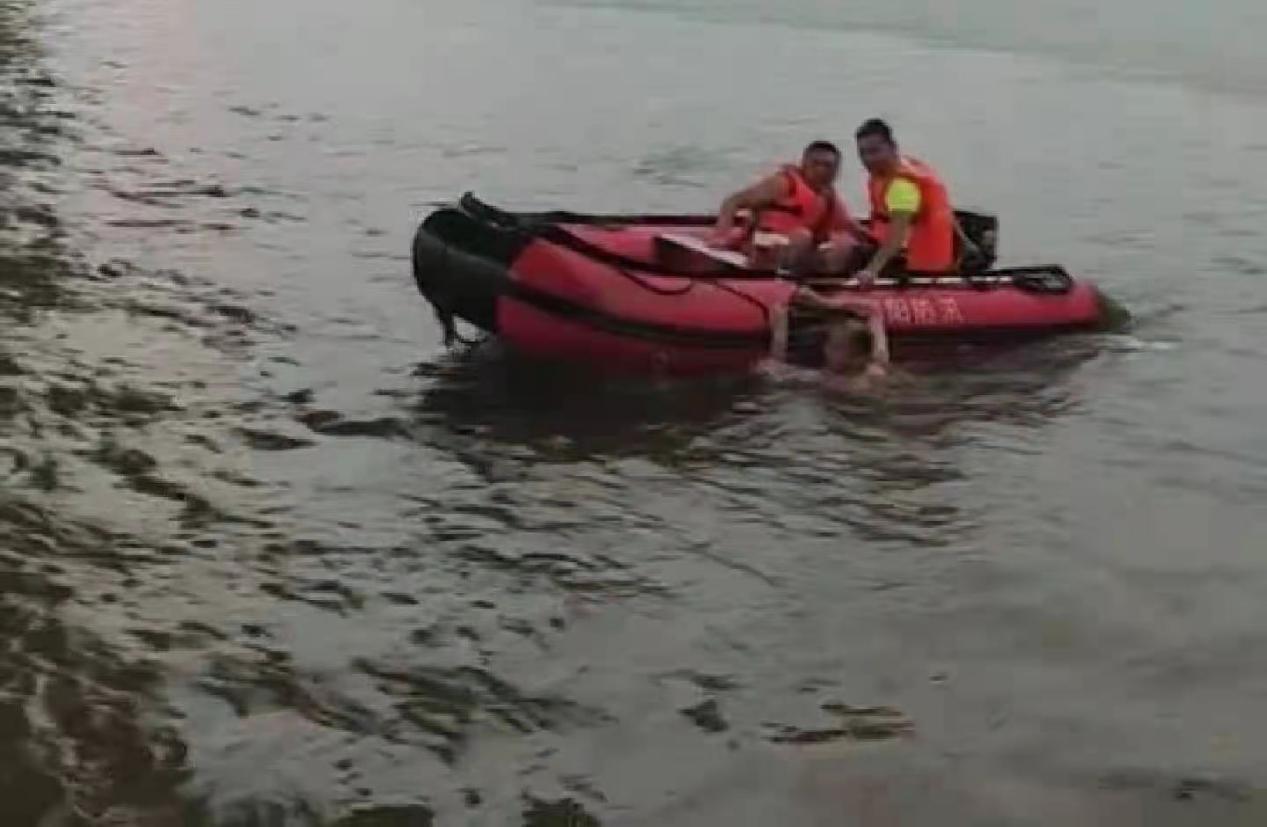 城北街道水上救援队守护防溺水生命安全线_邵阳头条网