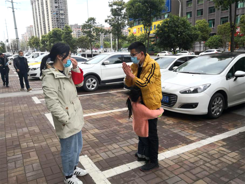 “志愿红”为大祥区防疫力量添砖加瓦(图1)