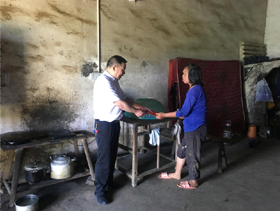 王炉军“四不两直”督导干部作风工作(图2)