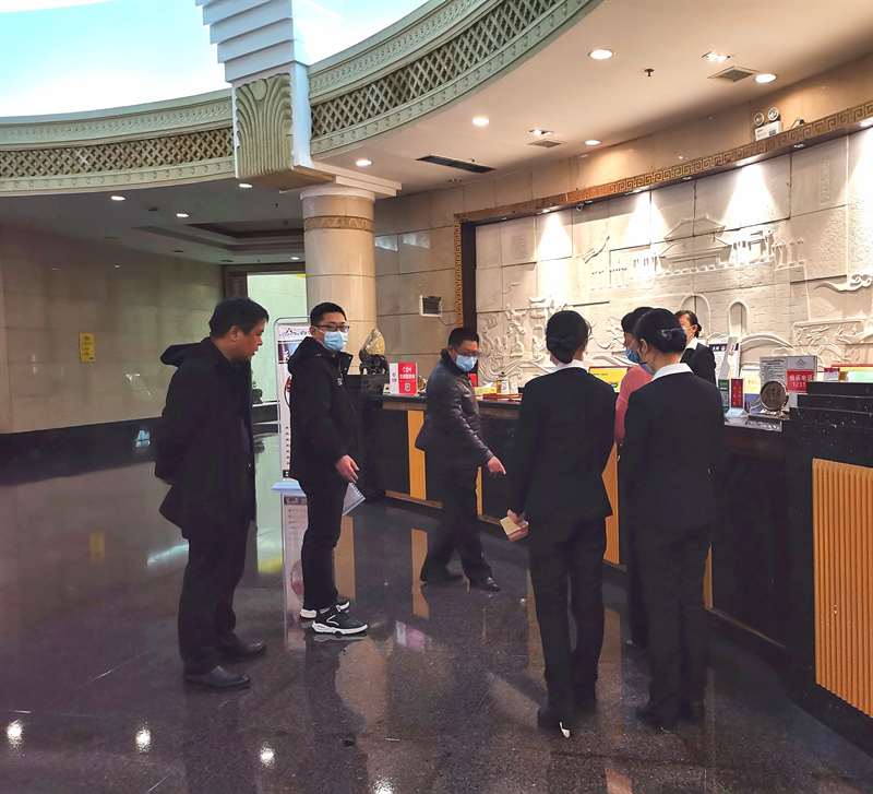 姚茂春带队督查辖区酒店行业疫情防控等工作(图2)