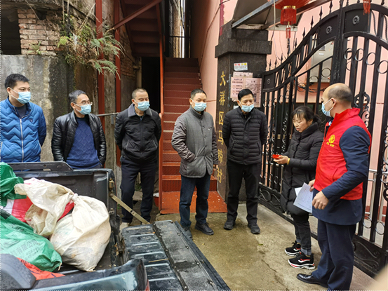 大祥区民政局春节前夕走访慰问养老机构(图3)