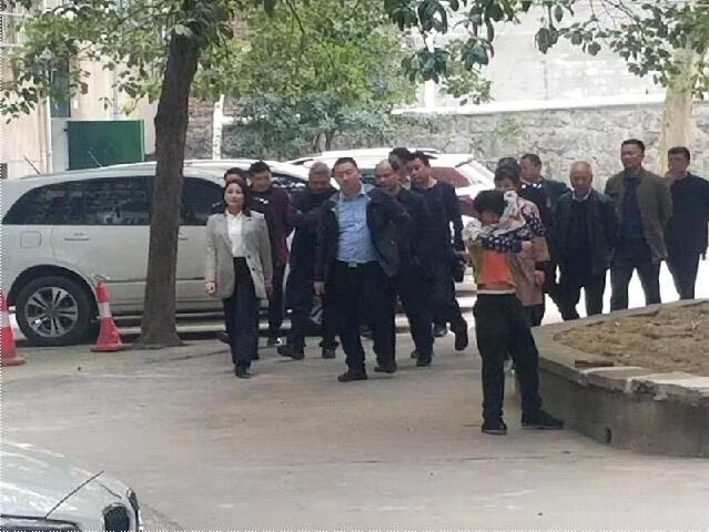 市城管局到我区调研城市管理工作(图2)