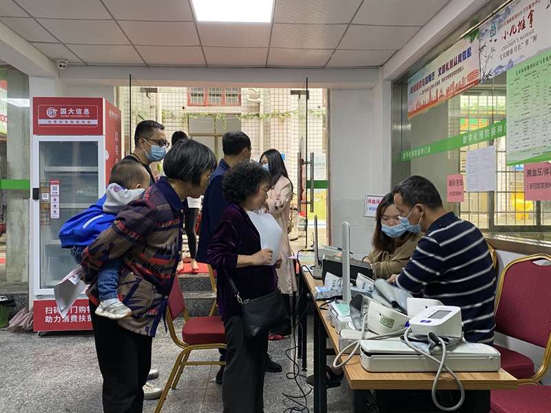区市场监管局开展计量服务进医院活动(图2)