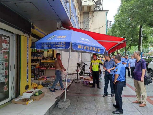 区交通运输局：开展客运站场及医院周边环境整治...(图1)