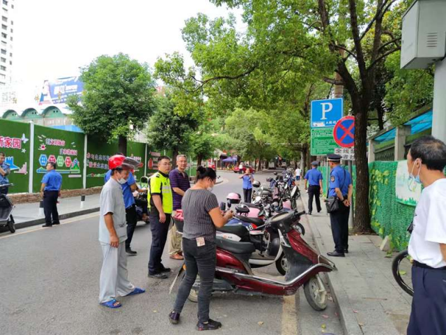 区交通运输局：开展客运站场及医院周边环境整治...(图2)