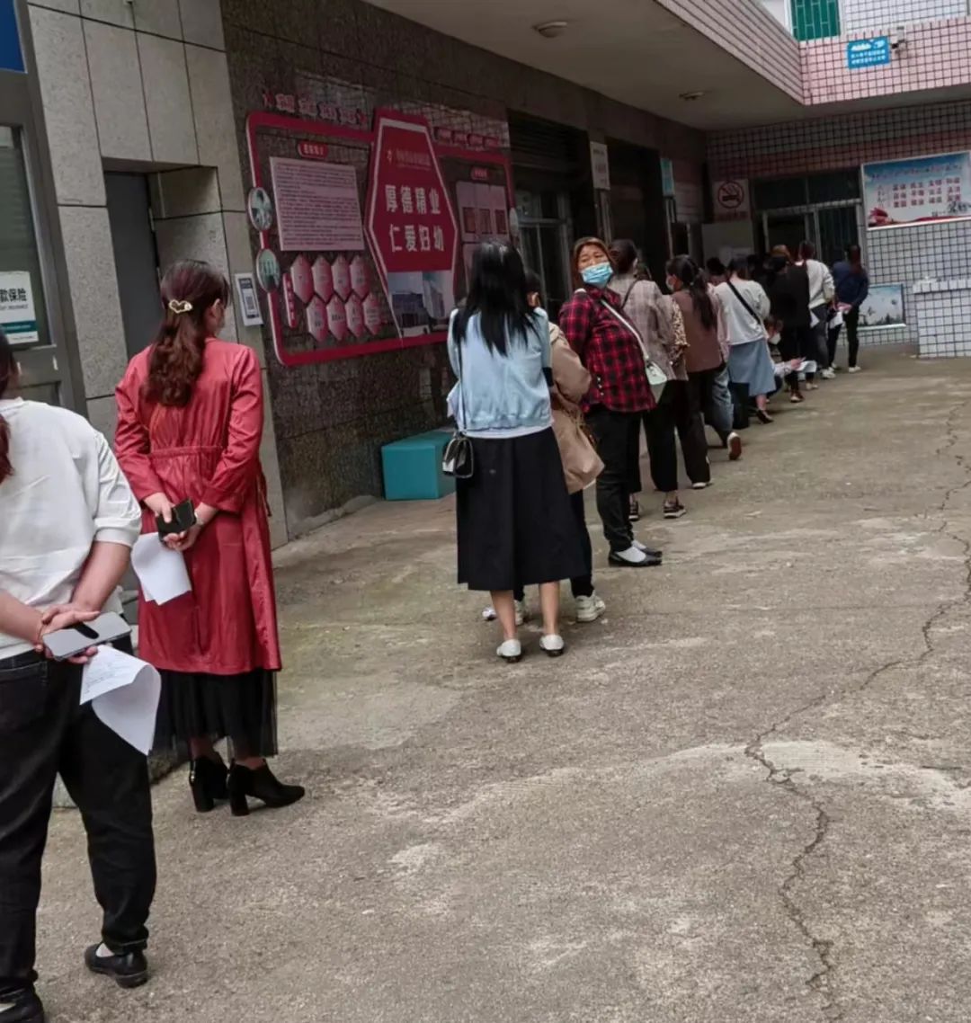 大祥区妇联开展“两癌”免费检查关爱妇女健康(图2)