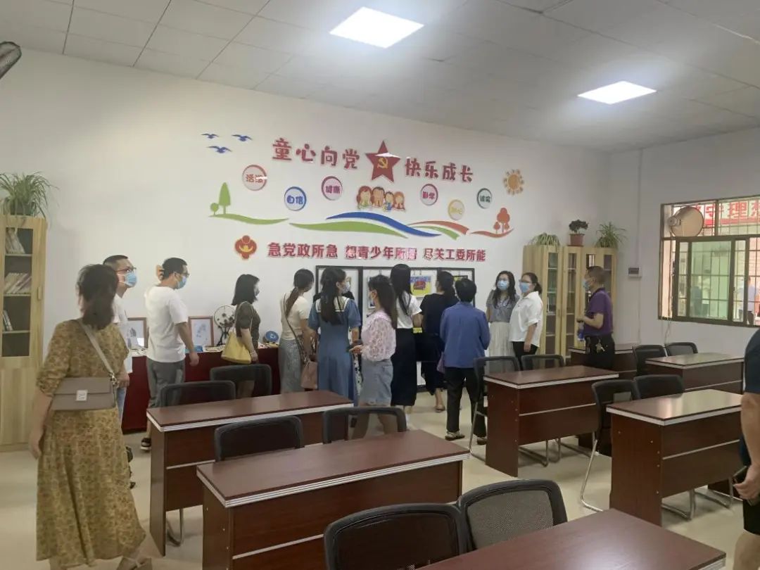 大祥区举办离退休干部党建暨关心下一代工作现场推进会(图4)