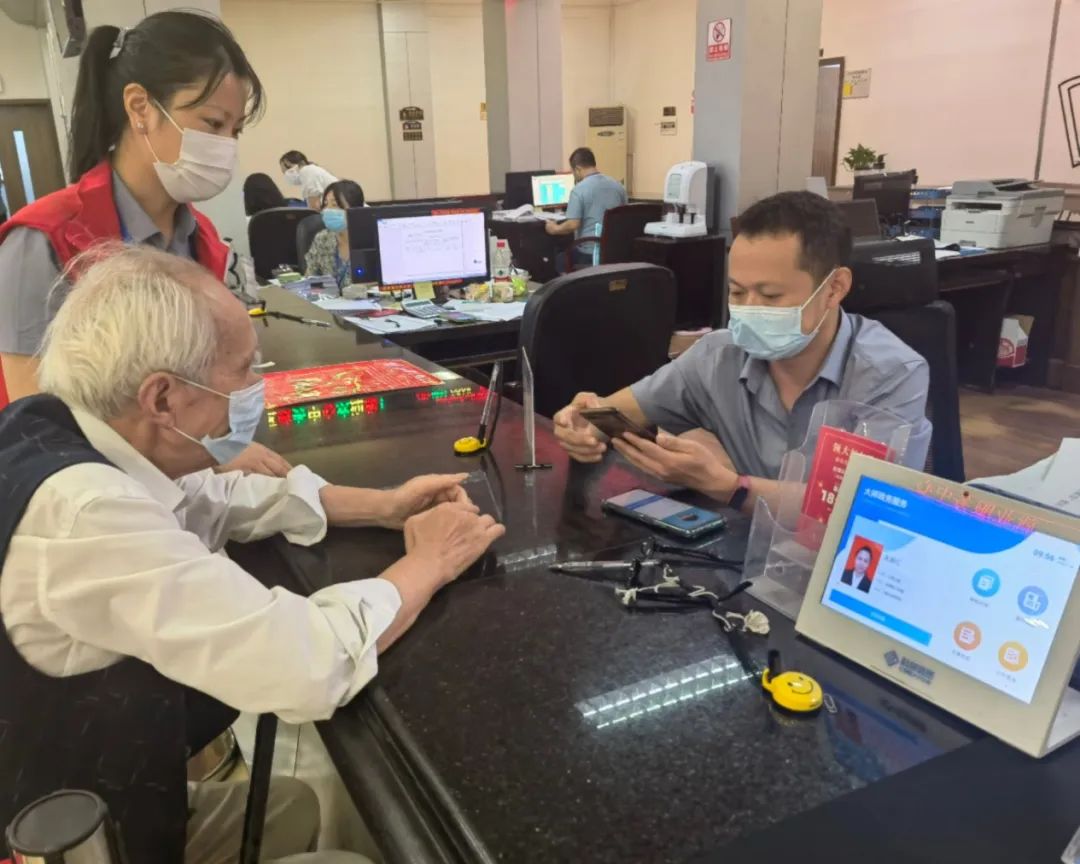 大祥区政务服务中心智简便民暖人心(图2)