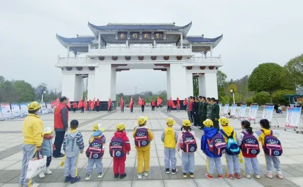 “退役不褪色，建功新时代”——邵阳市大祥区热烈欢迎2023年首批春季退役士兵荣归故里(图3)