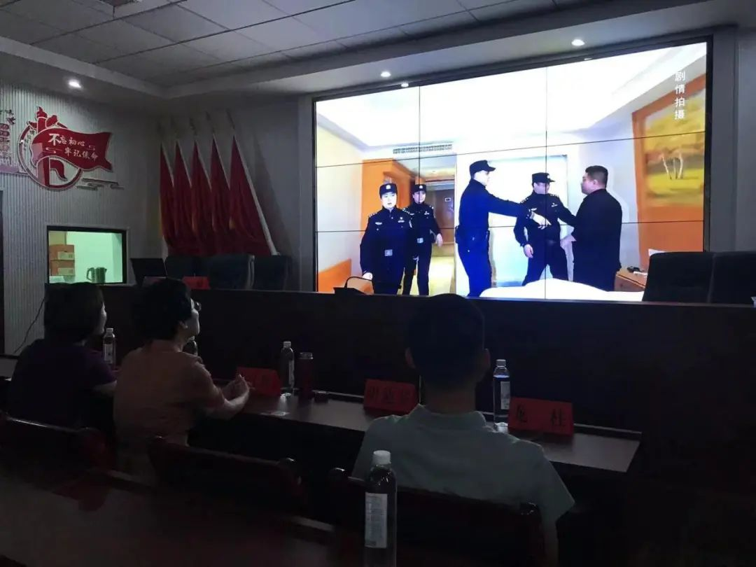 委员基层普法，助力社会治理水平提升——大祥区政协开展第三期“书香政协·委员课堂”活动(图2)