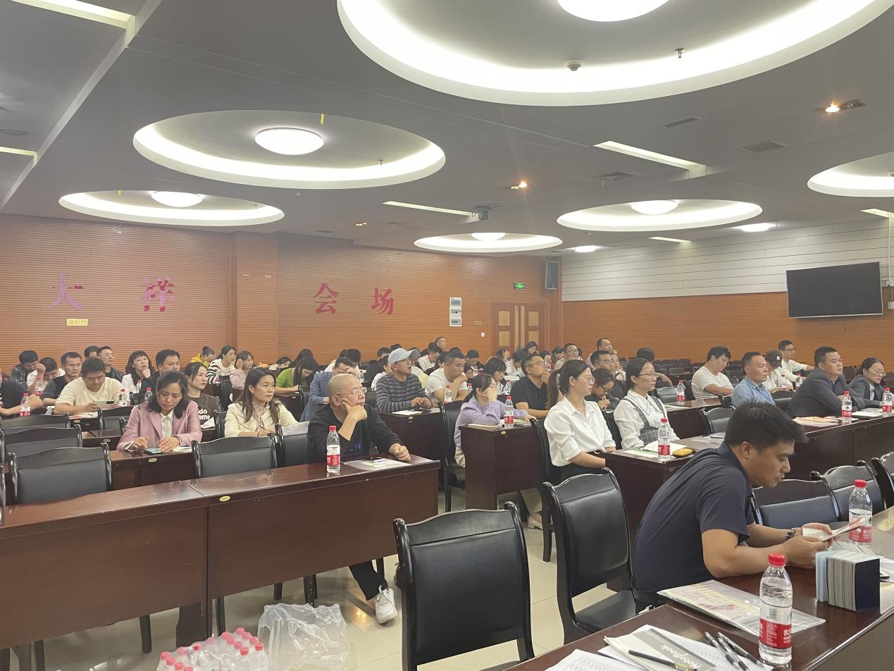 大祥区总工会举办“2023年工会劳动法律监督员”培训班(图3)