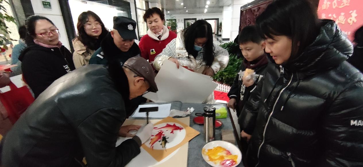 大祥区：举办“扫黄打非”迎新春书画公益活动(图1)