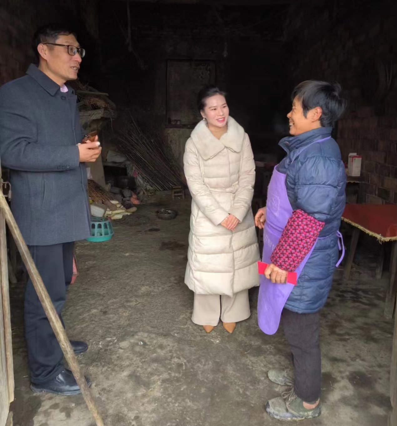 大祥区城建投：新春慰问送温暖 真情关怀暖民心(图1)