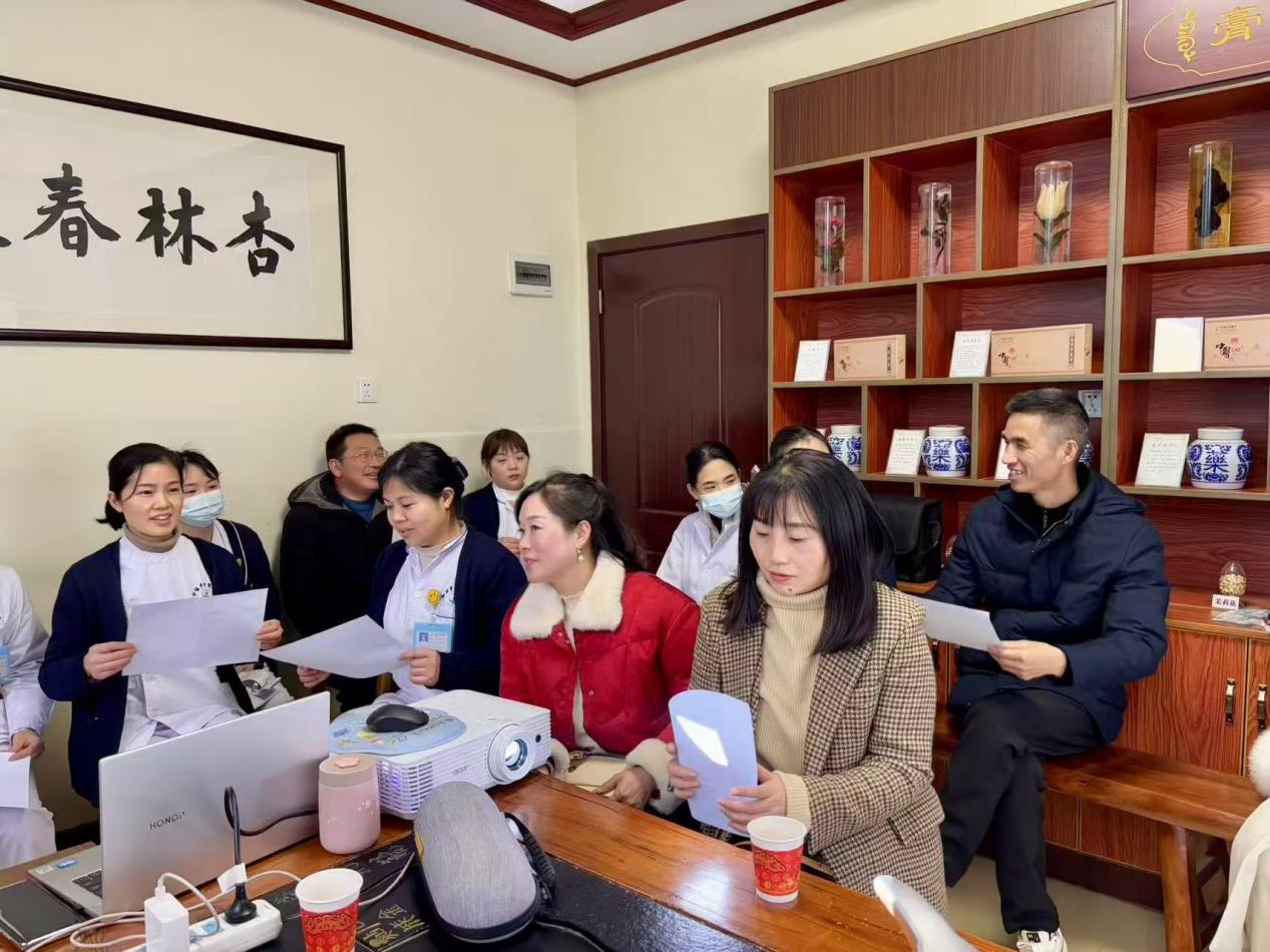 大祥区政协教育文史组走进市中医院举办家庭教育讲座(图2)