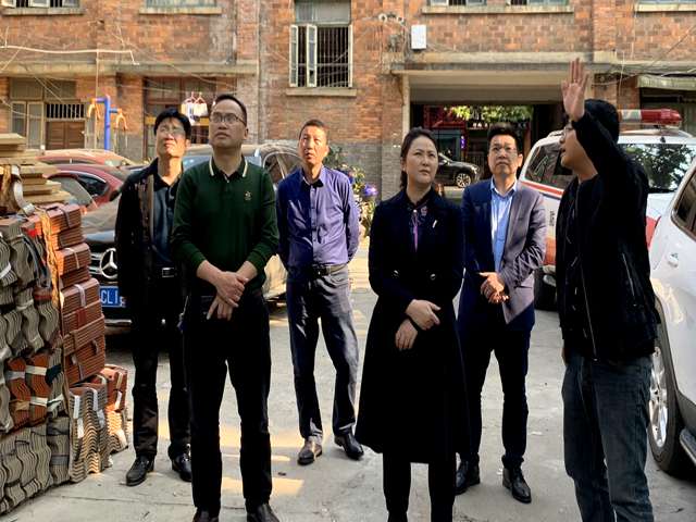 黄艳娥现场督导老旧小区、C级危房和棚户区改造工作(图2)