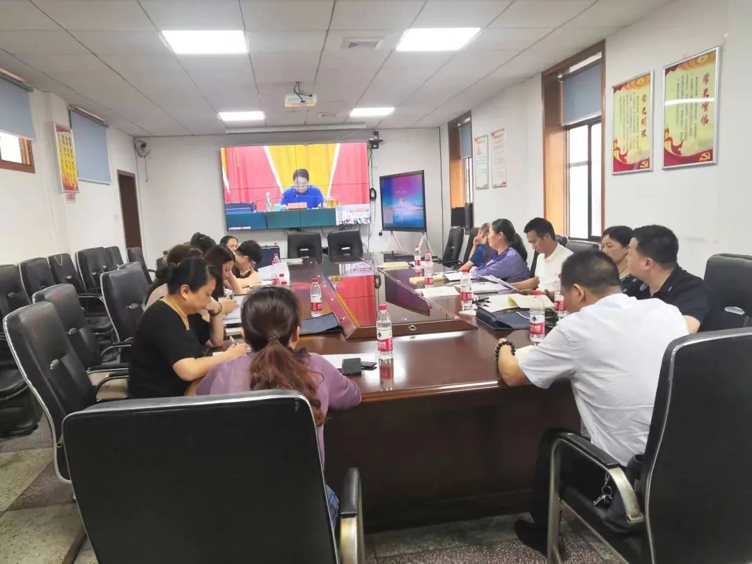 大祥区举办学习贯彻党的十九届六中全会精神专题读书班(图3)