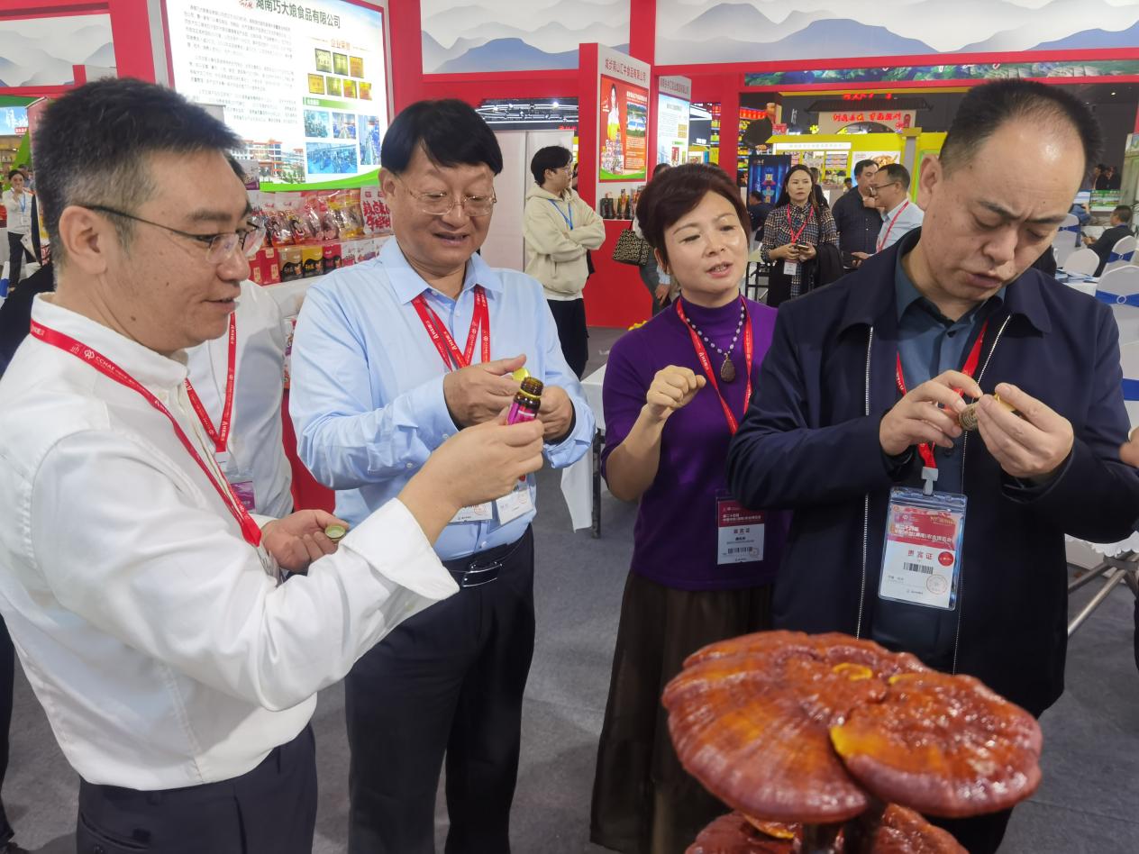 大祥区特色农产品亮相第24届中国中部（湖南）农博会(图1)