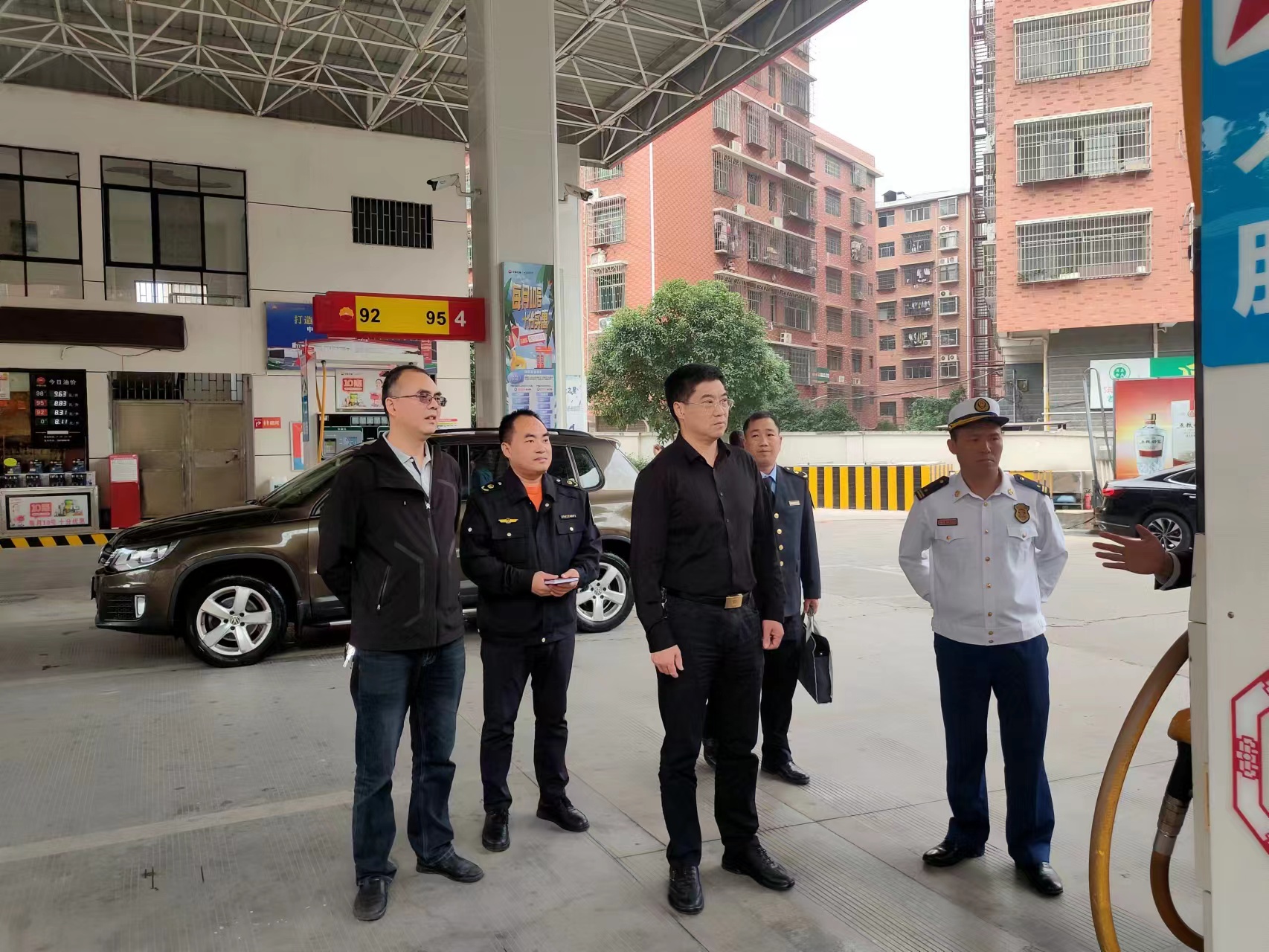 曾峤林实地督导文明创建和安全生产工作(图1)