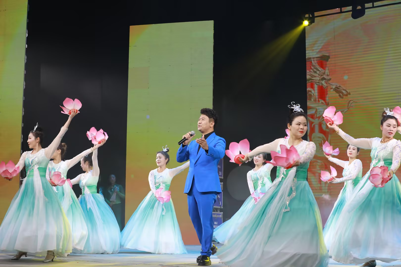 唱响主旋律 追梦新时代——大祥区2024年春节联欢晚会精彩纷呈(图7)
