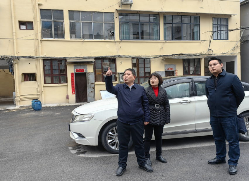 区领导深入一线督查指导，推动创文工作立行立改、全面提升(图1)