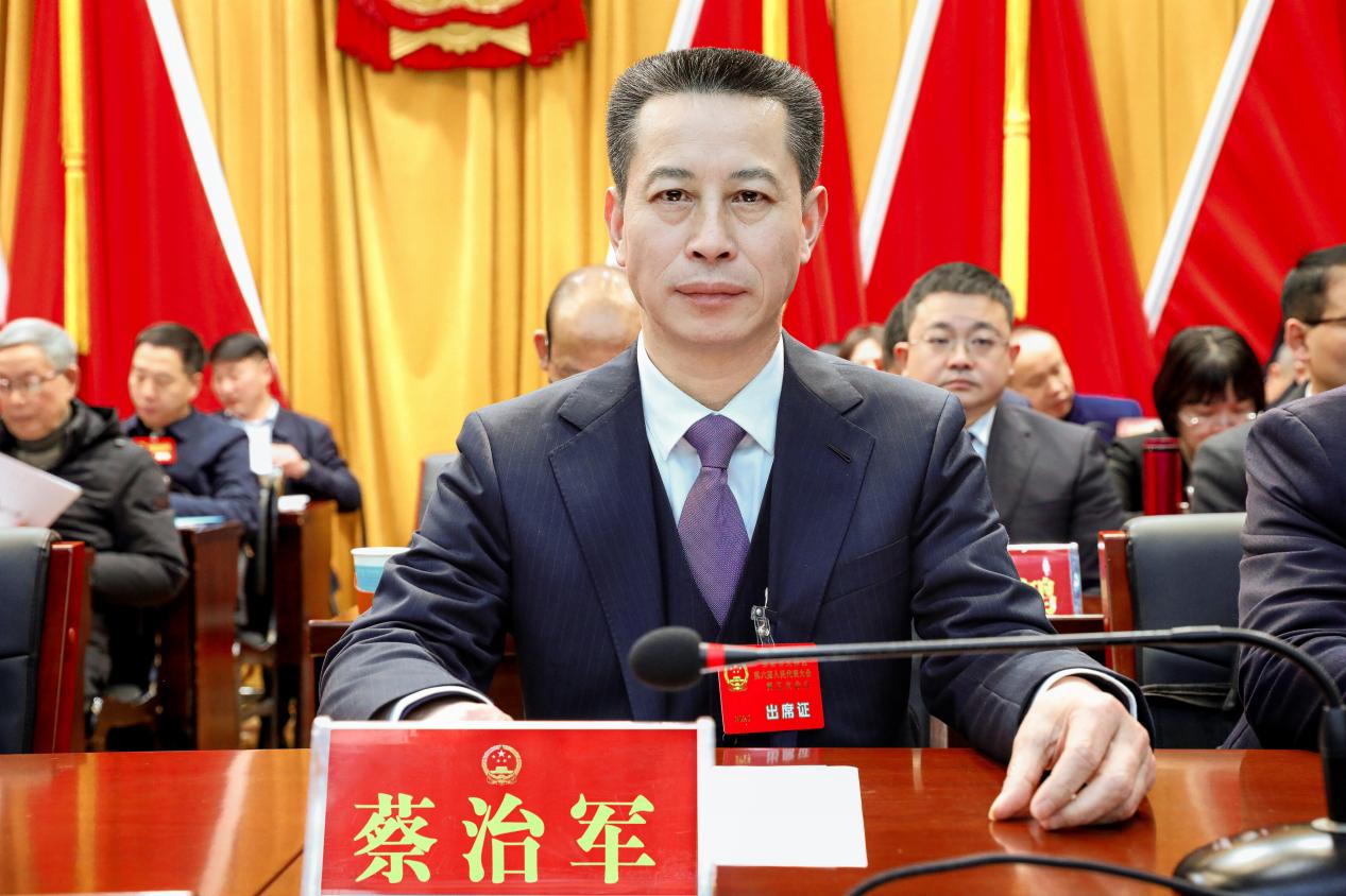 明确2025年工作重点与目标——大祥区第六届人民代表大会第五次会议开幕(图4)