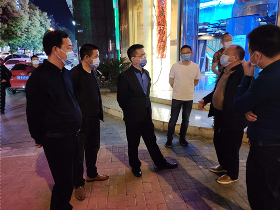 姚茂春督查火车南站街道消防安全及防疫工作(图2)