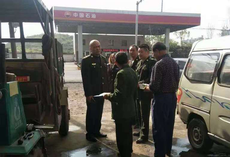 大祥区：坚决消灭拖拉机安全顽瘴痼疾(图1)
