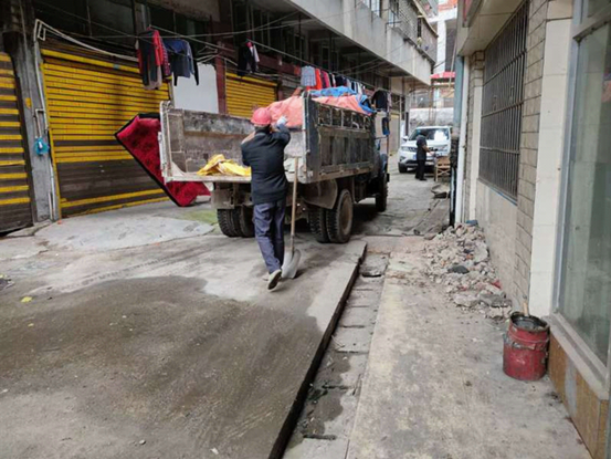 中心街道：“三大举措”开展爱国卫生月活动(图4)