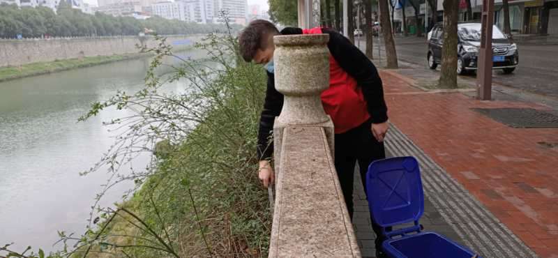 中心街道：“三大举措”开展爱国卫生月活动(图2)