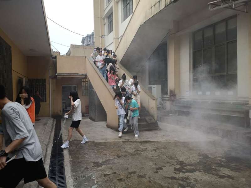 翠园街道：开展“应急疏散暨消防救援演练”(图7)