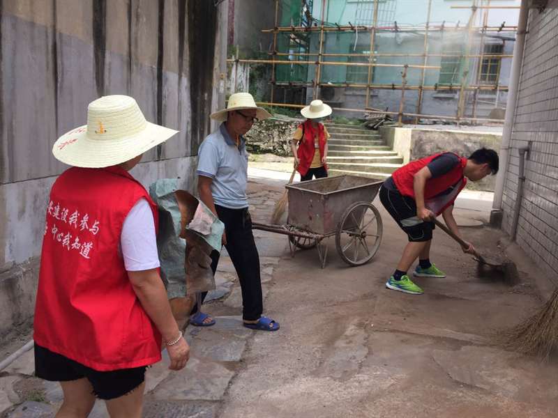 城北街道创文进行时丨杂物清干净 院落变整洁(图3)