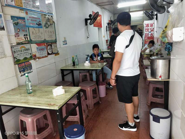 中心街道：开展食品安全检查，保障市民舌尖上安全(图2)
