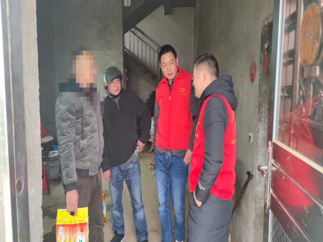 大祥区板桥乡深入开展“平安关爱”活动(图1)