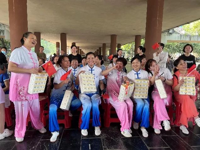 大祥区民政举办“喜迎党的二十大，文明创建我先行”社区群众文艺汇演活动(图6)