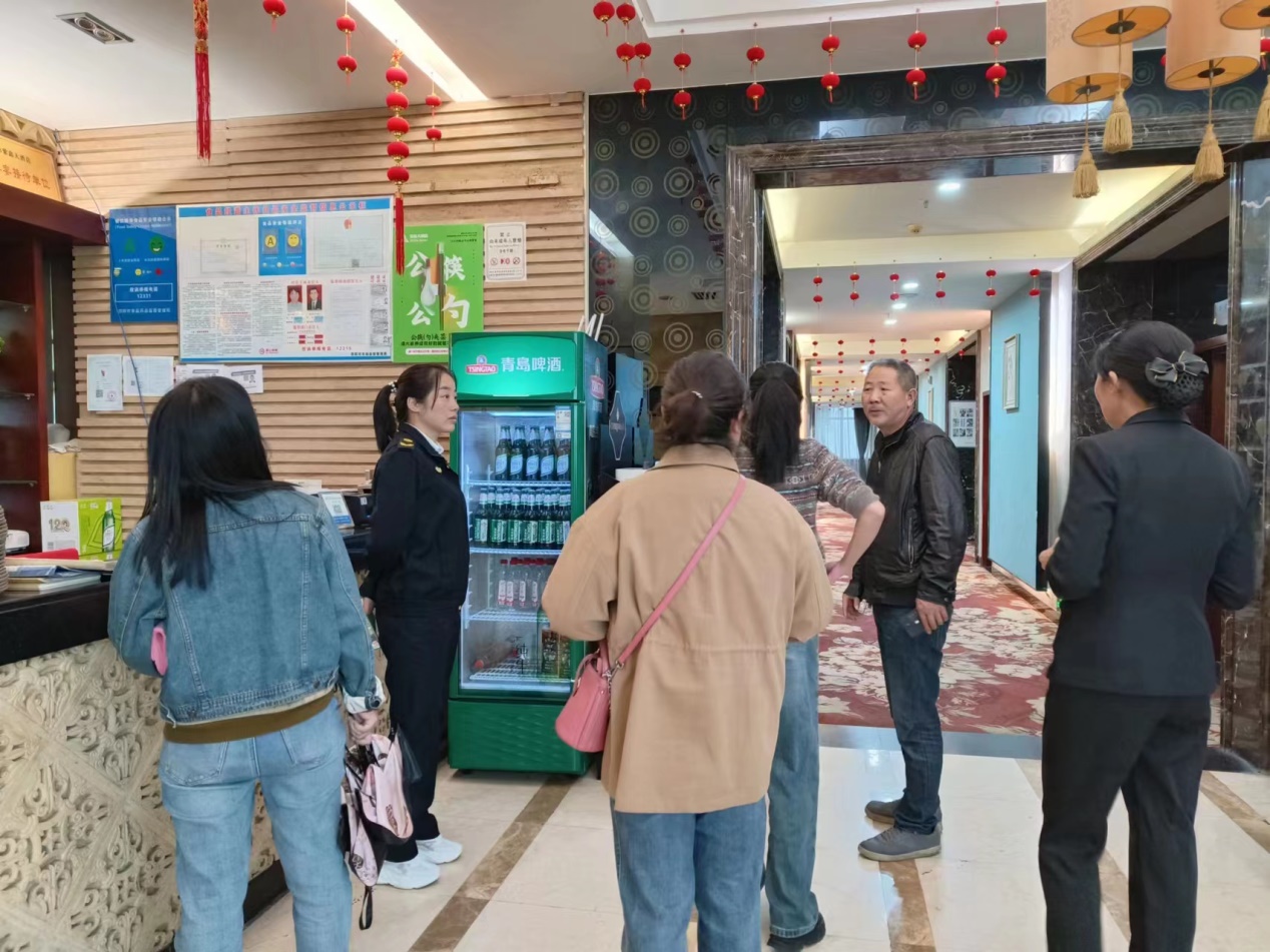 百春园街道对标创文找不足 自查整改促提升(图1)